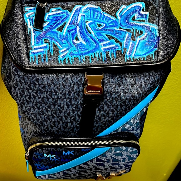 NWT Rare Num. Limit. Edition graffiti Michael Kors signature Cooper Men Backpack - Picture 2 of 9